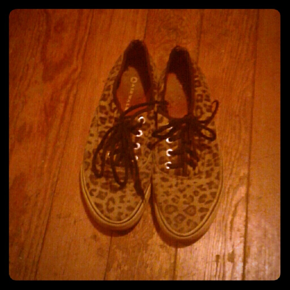 Air walk shoes
